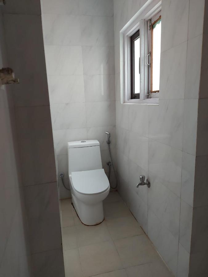 Om Bramha Hotel Катманду Экстерьер фото