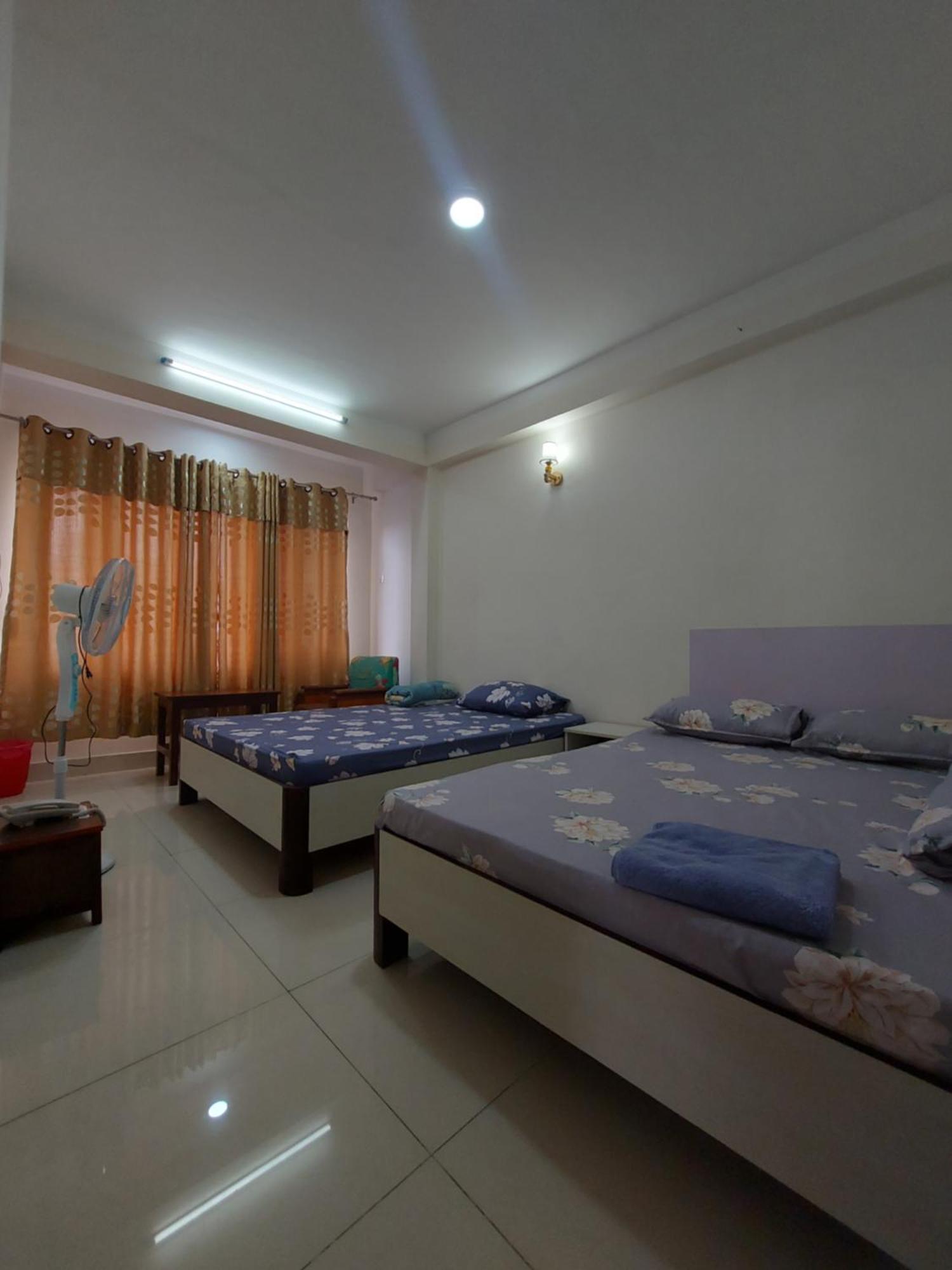 Om Bramha Hotel Катманду Экстерьер фото
